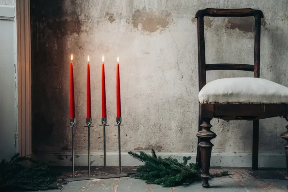 Alto candle sticks, Nickel-plated brass
