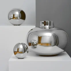 Amico vase Ø29 cm, Nickel-plated brass
