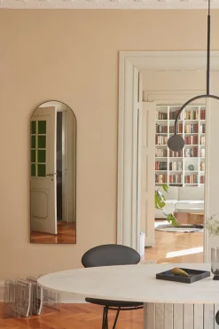 Arcus mirror 140 cm, Black