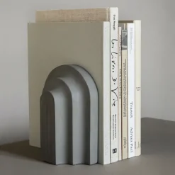 Arkiv bookend, grey concrete