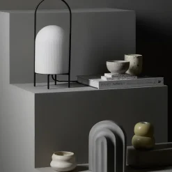 Arkiv bookend, grey concrete