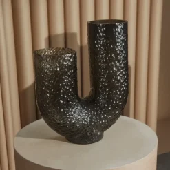 Arura vase high, black