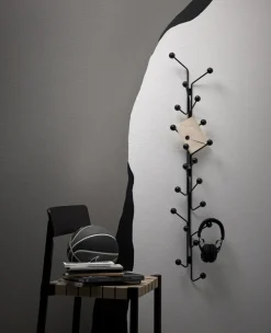 Bill Vertical hanger, Black