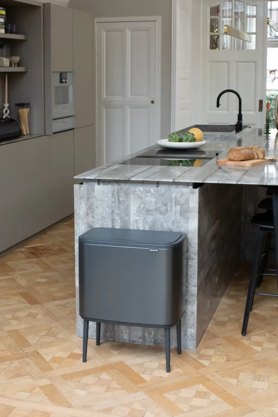 Bo touch bin 36 litre, Confident grey