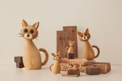 Brave Cat decoration 24 cm Oak, Oak