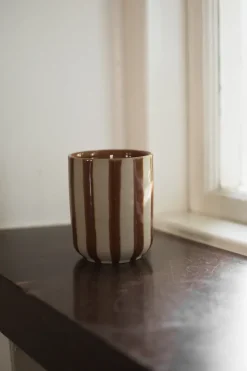 Burn scented candle 60 h, Nougat