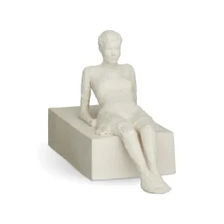 Character sculpture, The attentive one