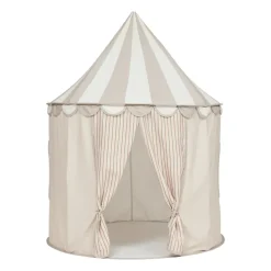 Circus tent, Clay