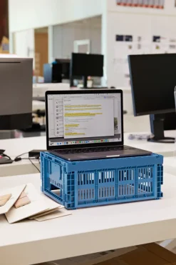 Colour Crate M 26.5x34.5 cm, Electric blue