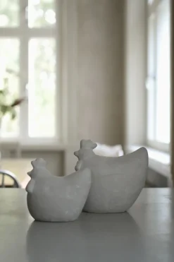 Concrete hen decoration, Small