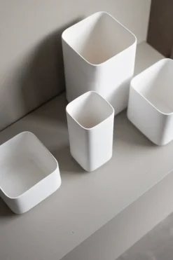 Cube plant low flower pot Ø13 cm, Matte white