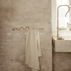 Curvature towel hanger, brass