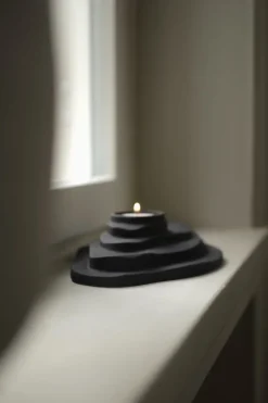 Dune candle holder, Sandy black