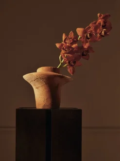 Evio vase, Burnt umber, Ø25x22 cm