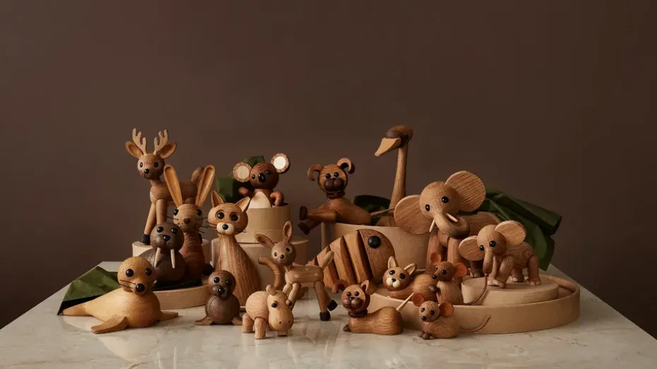Flora hippo decoration, Oak-maple