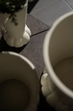 Flora pot Ø19 cm, Cream