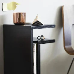 F-shelf black, shelf to the right