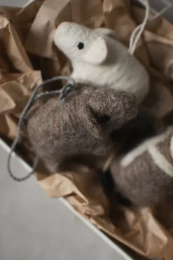 Hanging pig decoration hanger, Beige