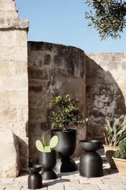 Hourglass flower pot large Ø50 cm, Black-dark grey