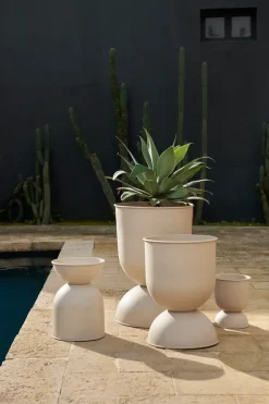 Hourglass flower pot small Ø30 cm, Cashmere