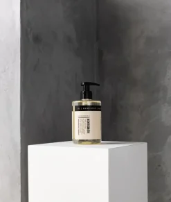 Humdakin hand soap 300 ml, Chamomile & sea buckthorn