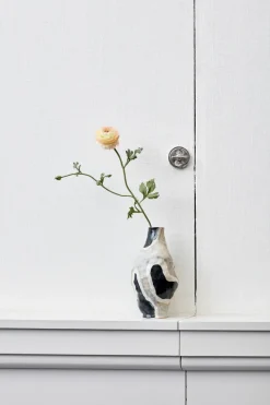 Jessica Hans vase, Glossy cow