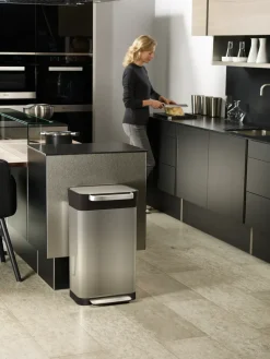 Joseph Joseph Titan trash compactor pedal bin 30 L, Stainless steel