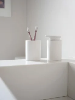 Karma toothbrush mug, White