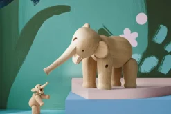 Kay Bojesen elephant large, Oak