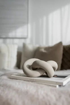 Knot Table large decoration, sand