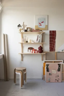 Levi shelf, Lacquered ash-brass, 2 shelves, 180 cm