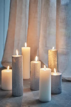 Lissa candle Ø6x20 cm, White