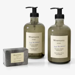 Mnemonic MNC1 hand soap 375 ml, Into the moor