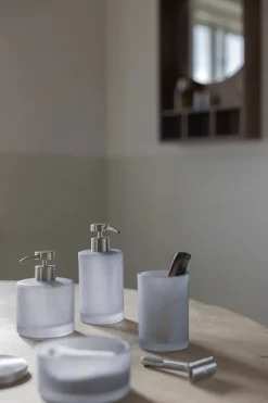 Modest soap dispenser tall, Dove blue