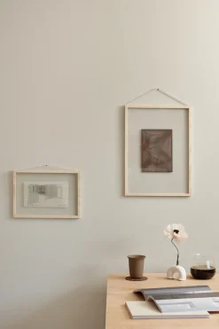 Moebe ash frame A4 23.2x31.7 cm, Transparent. Wood. Black