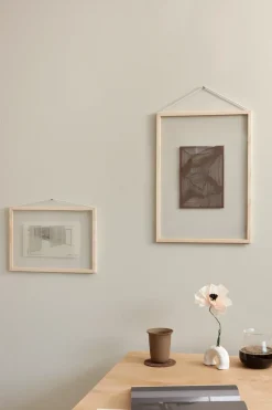 Moebe ash frame A3 31.9x44.1 cm, Transparent. Wood. Black