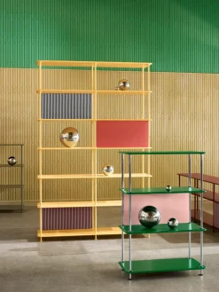 Montana Free 30000 shelf, 152 Parsley structured-chrome