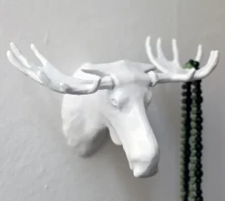 Moose hook, white