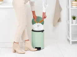 New Icon pedal bin 12 liter, Jade green