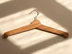Nostalgi clothes hanger 3-pack, Oak