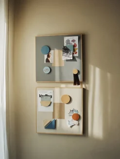 Noticeboard bulletin board + 3 magnets, Sand