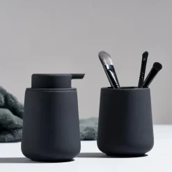Nova One toothbrush holder, Matcha green