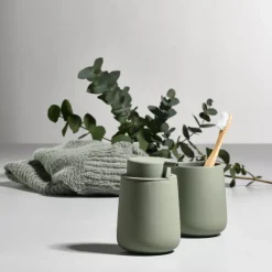 Nova One toothbrush holder, Matcha green