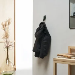 Papa clothes hook, black, structure