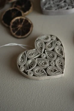 Paper heart 8 cm, Cream