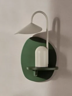 Pilu wall shelf 25 cm, Verdant Green