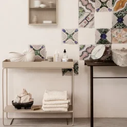 Pond table mirror, Bronze