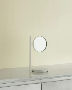 Pose table mirror double-sided, White