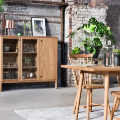 Prio tall bench, Oak natural oil. glass door
