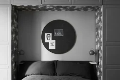 Retell pinboard Ø80 cm, Black-brass